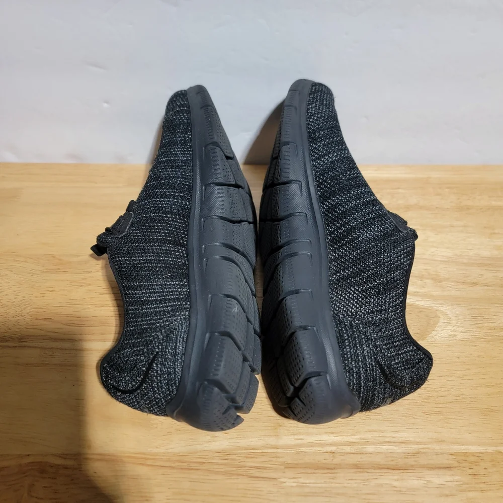 Skechers Women's Black Knit Slip-On Sneaker